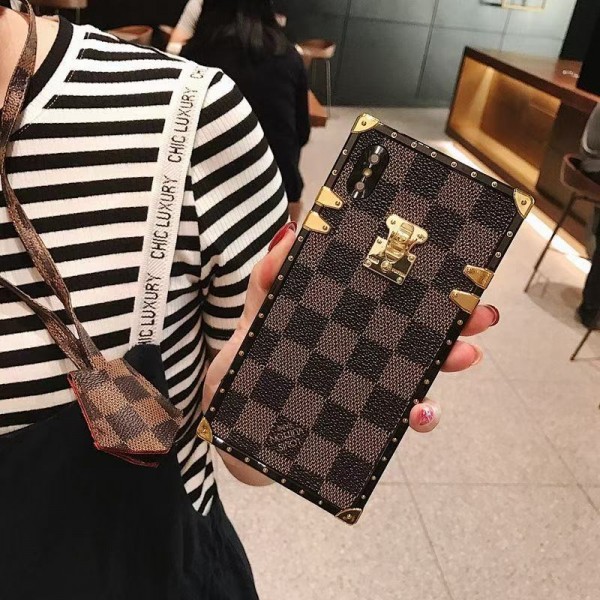brand Louis Vuitton iPhone17 16 galaxy s25 ultra s24 plus case cover hülleLuxury  Louis Vuitton samsung s25 ultra s26 iPhone16 17 15 Case Back Cover coque housseDesigner iPhone17 16 pro max samsung s25 s24 Case Shockproof Protective