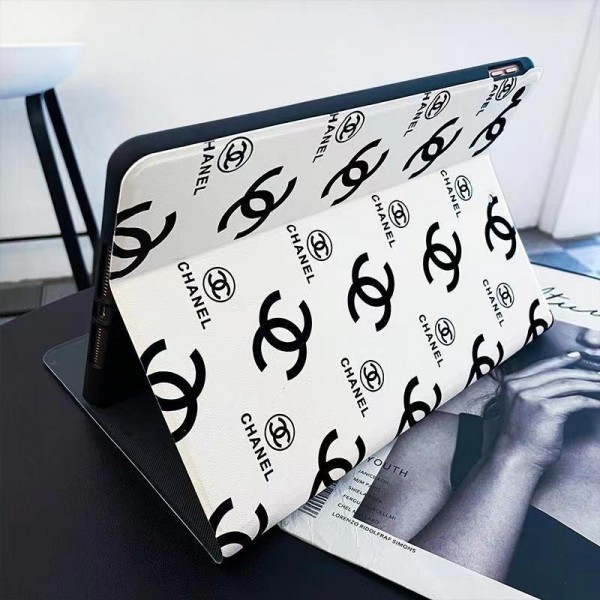 Chanel ipad air7 11inch 13inch 2025 6 5 4 3 case hulle Chanel ipad pro 2024 Leather Business Cover for men women  Rotating Chanel ipad mini7 mini6 Smart Cover with Auto Wake and Sleep  Designer ipad mini 7/6/5 luxury case