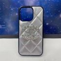 Chanel iPhone17 16 Pro Max 16e 17 plus case cover hülle Chanel iPhone 16 pro 17/16e 15 Pro Max Case Custodia Hulle Fundaoriginal luxury fake case Chanel iphone 17 16 15 14/12/13 pro max shell coqueLuxury iphone 16 17 pro max Case Back Cover schutzhülle