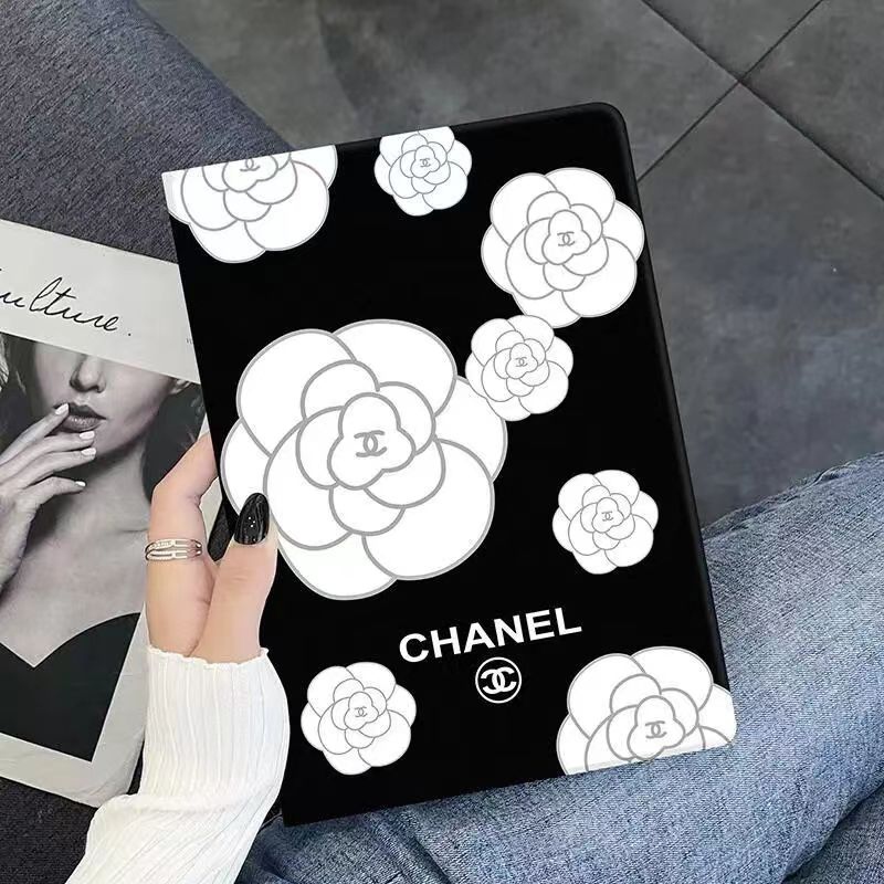 Chanel  ipad pro 12.9 11inch 2024 case  leather ipad pro 11inch 13inch air7 ipad 11th back case